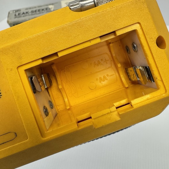 CPS L780 Leak-Seeker Refrigerant Leak Detector, Case Manual Box